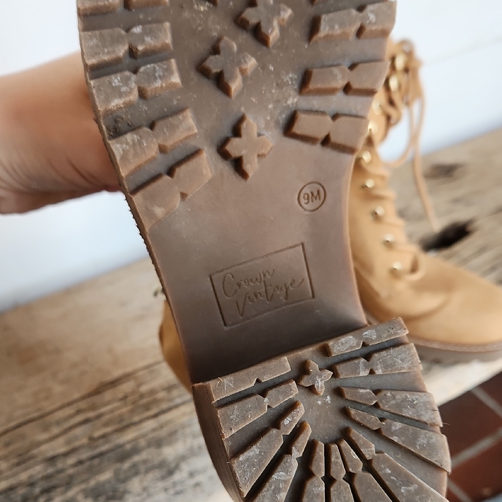 Crown Vintage Tan Lace-Up Heeled Boots - Picture 3 of 4